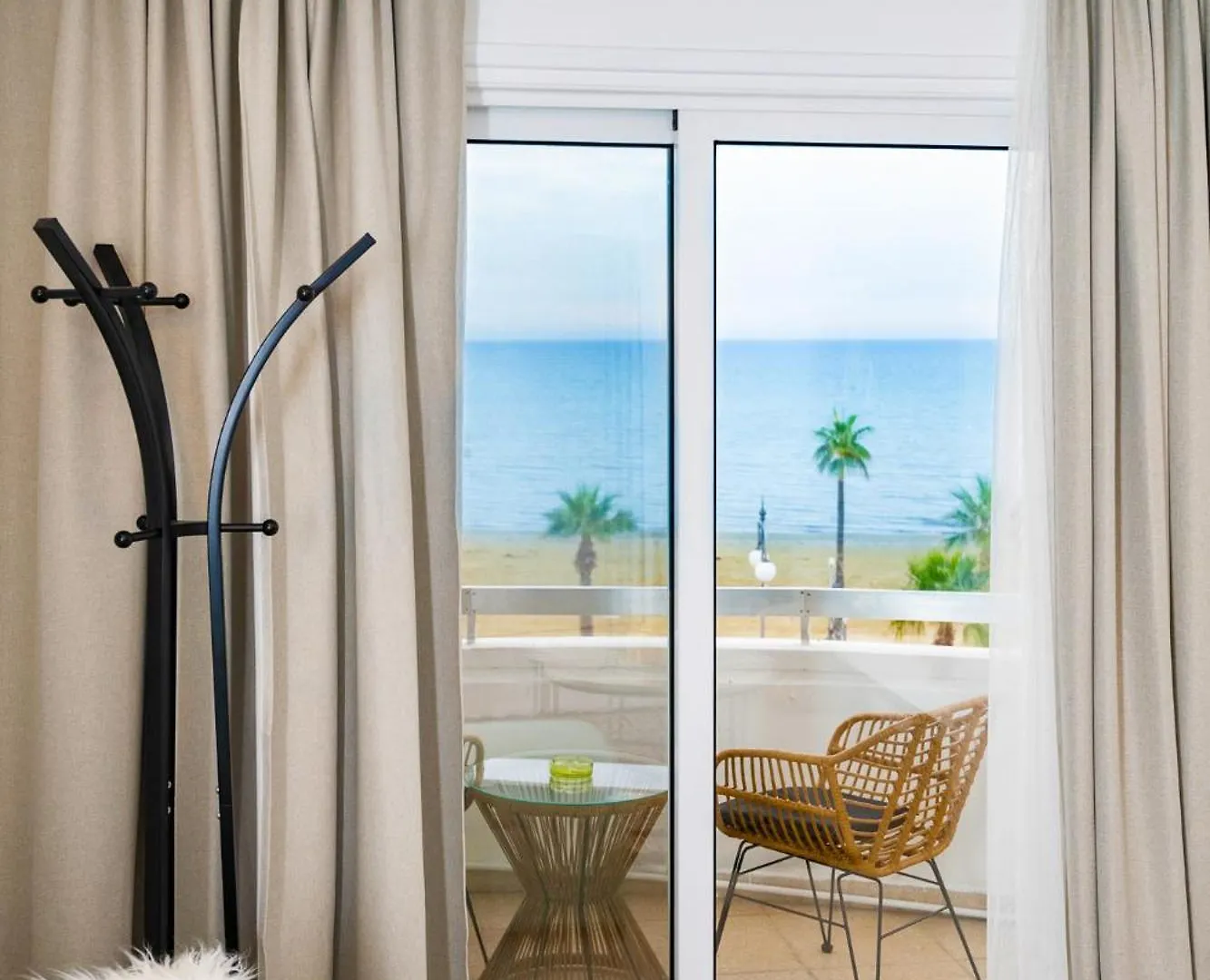 Lazuli Sea View Beachfront Ap 21 Larnaca Cyprus